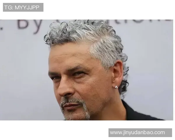 足球场上的另类魅力十大丑星足球明星的传奇故事与风采