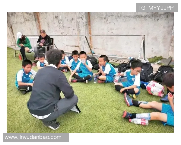 中国足球教练的崛起与挑战：如何提升国家队的竞争力与青训体系